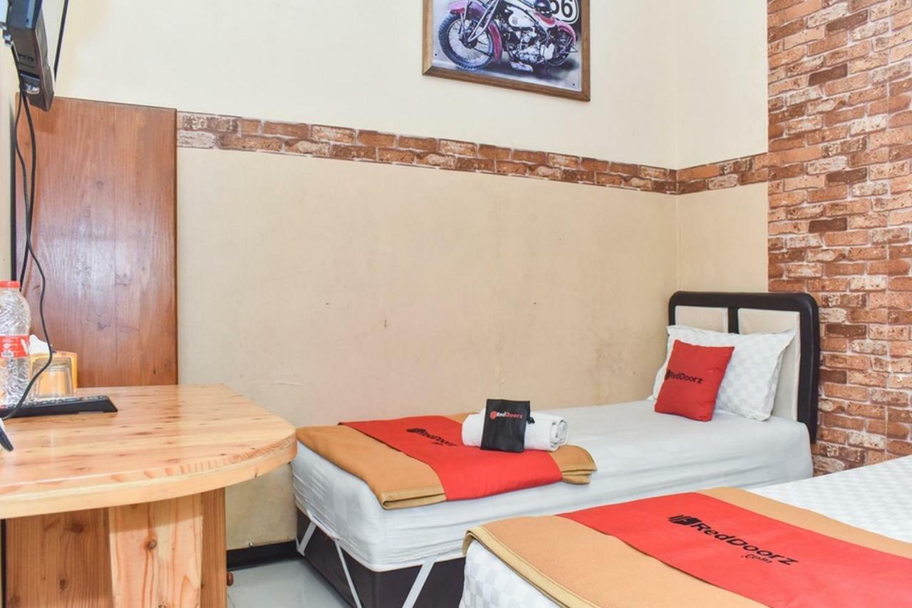 Reddoorz At Omah Wetan Sawojajar Malang Hotel Luaran gambar